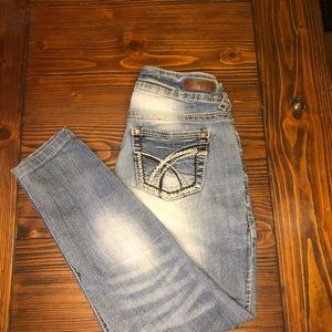 WallFlower.Faded Double Button Denim